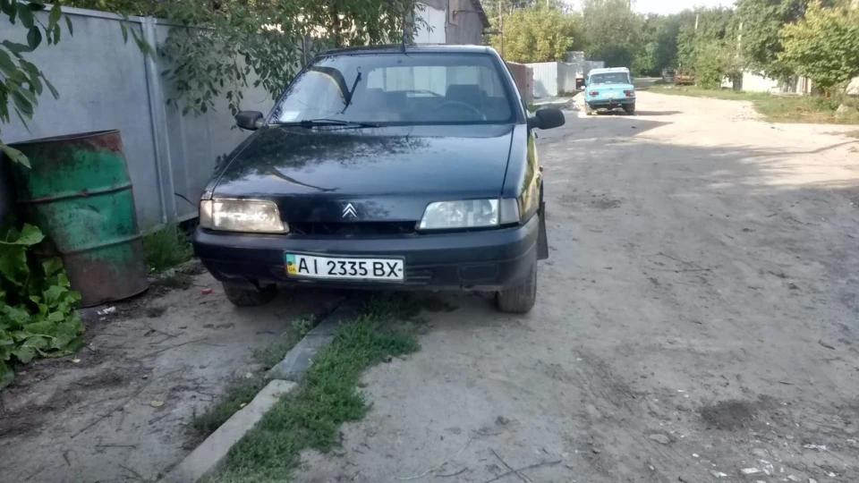 Citroen ZX чорний металік 1.4i 5