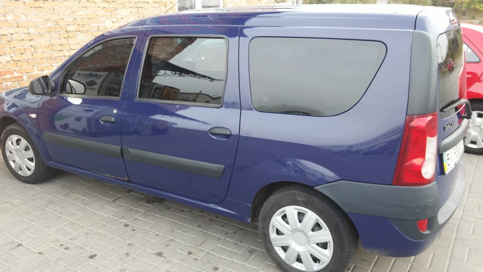 Dacia Logan MCV 1.6 сімейний сарай 2