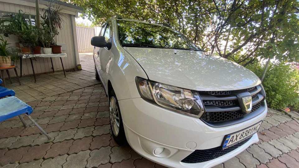 Dacia Logan MCV Біла конячка
