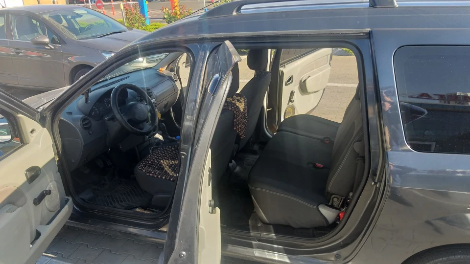 Dacia Logan MCV Grey LighTninG 4