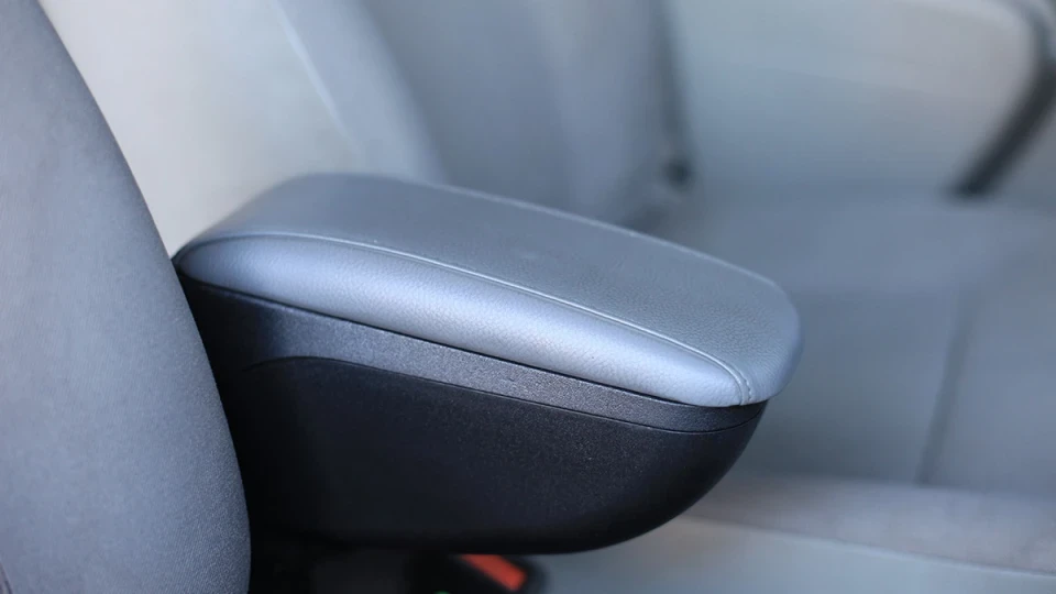 Dacia Logan MCV срібляста Ластівка 5