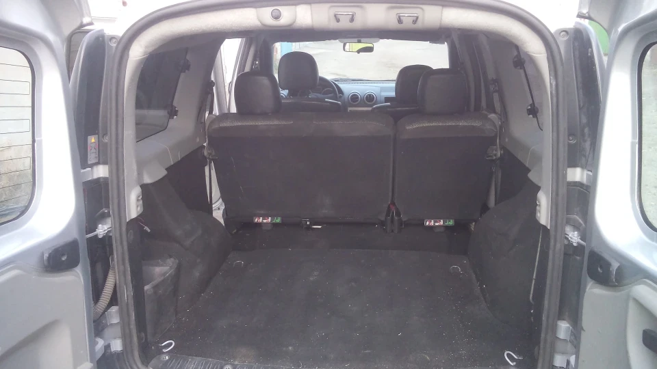 Dacia Logan MCV сірий кит 5