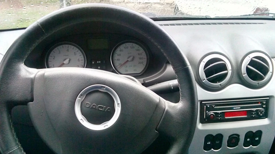 Dacia Logan 1.6i газ-бенз 5