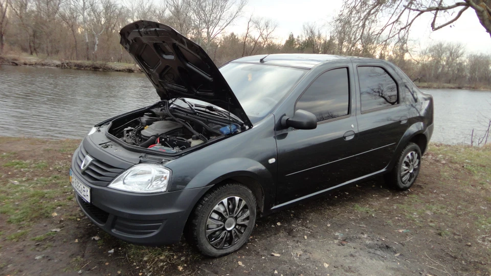 Dacia Logan Сірий Кардинал 5