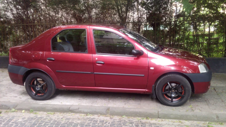 Dacia Logan STOK на дисках 3