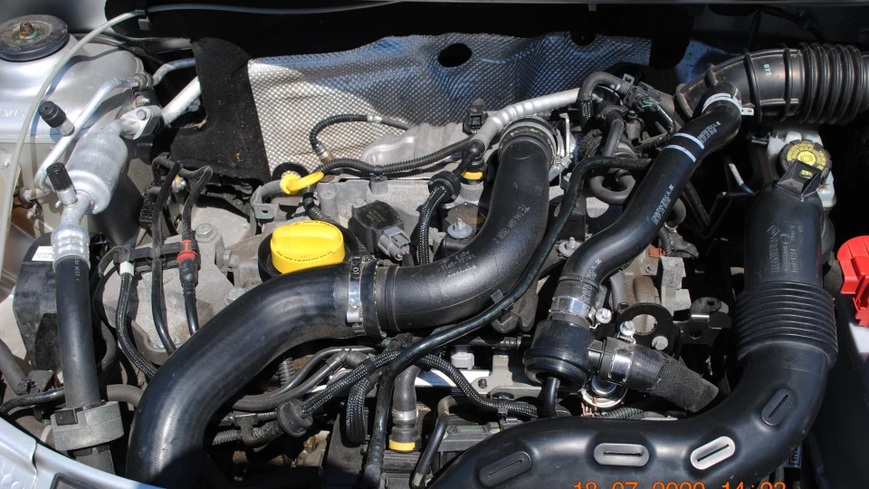 Dacia Sandero 0.9 турбо
