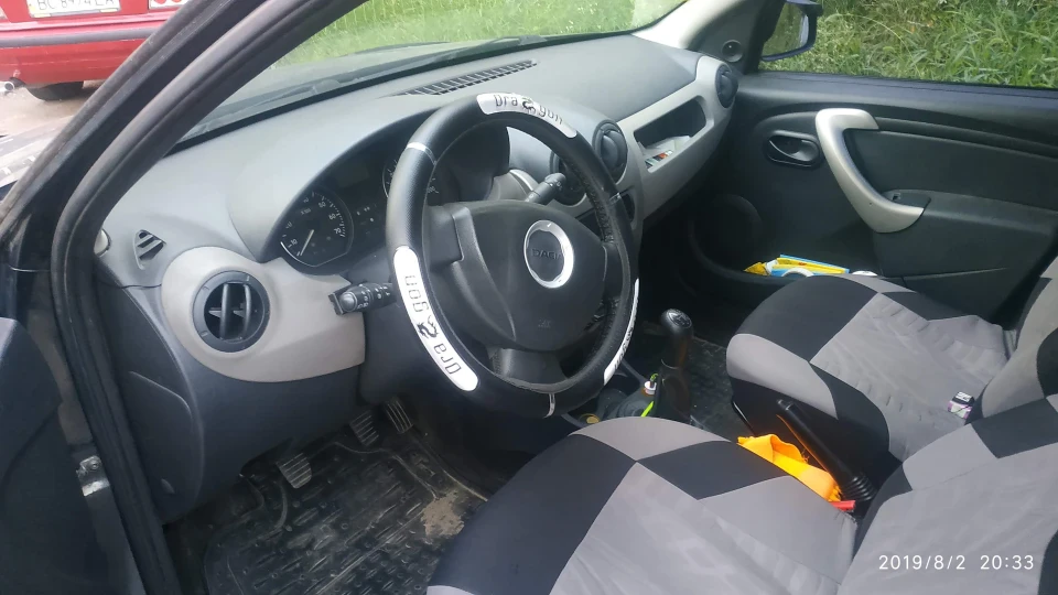 Dacia Sandero 1.4 MPI 2