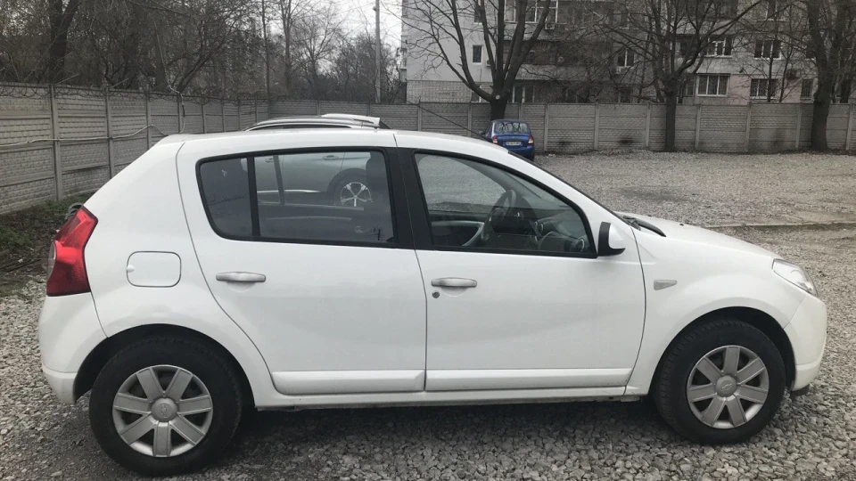 Dacia Sandero 1.5 дизель К9К 892 3