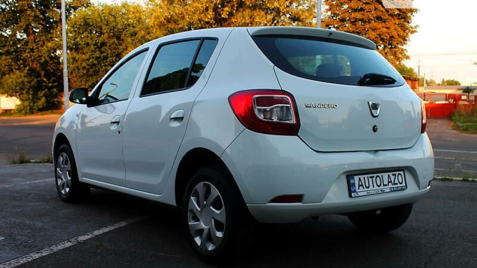 Dacia Sandero Білий 1,5dci 5
