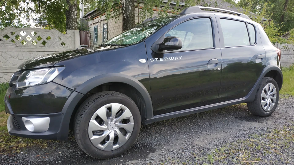 Dacia Sandero бензин 0.9 3