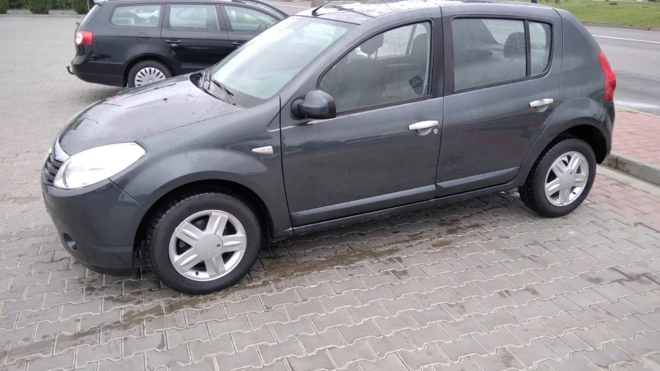 Dacia Sandero Laureate 2