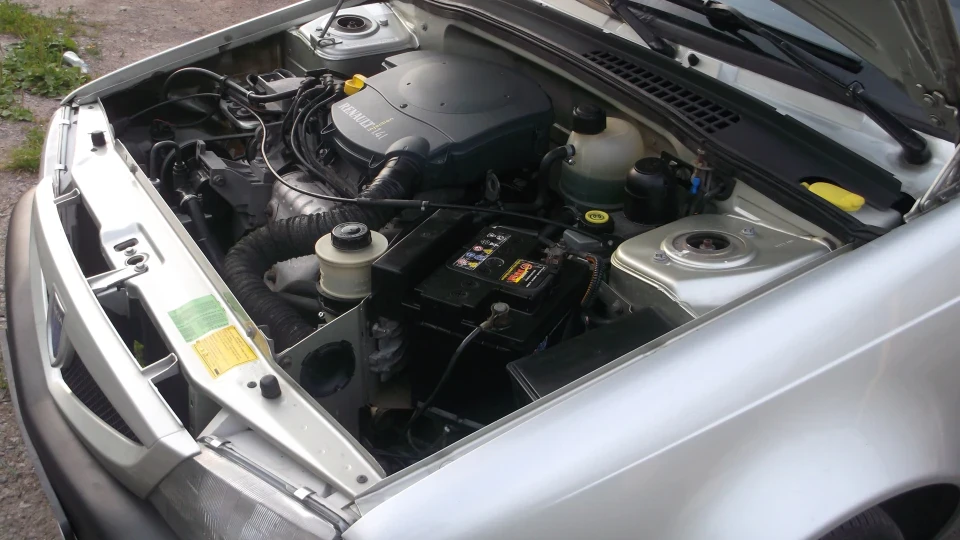 Dacia Solenza 5