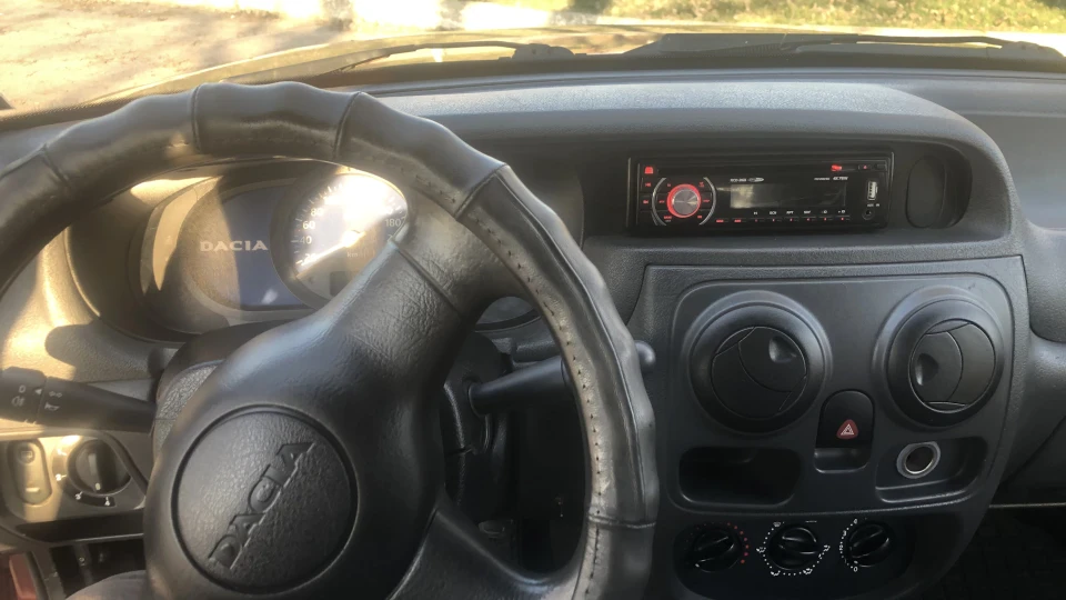 Dacia Solenza 2