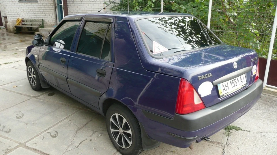 Dacia Solenza 4