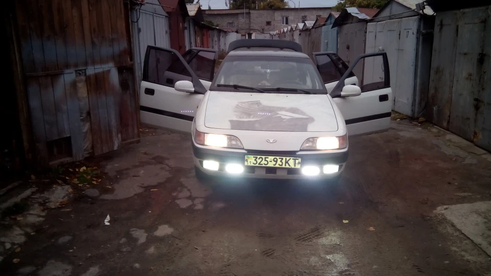 Daewoo Espero 4