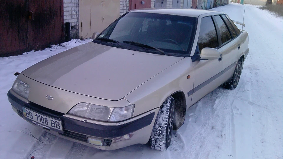 Daewoo Espero Стріла