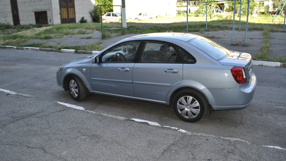 Daewoo Gentra SX blue AT 2