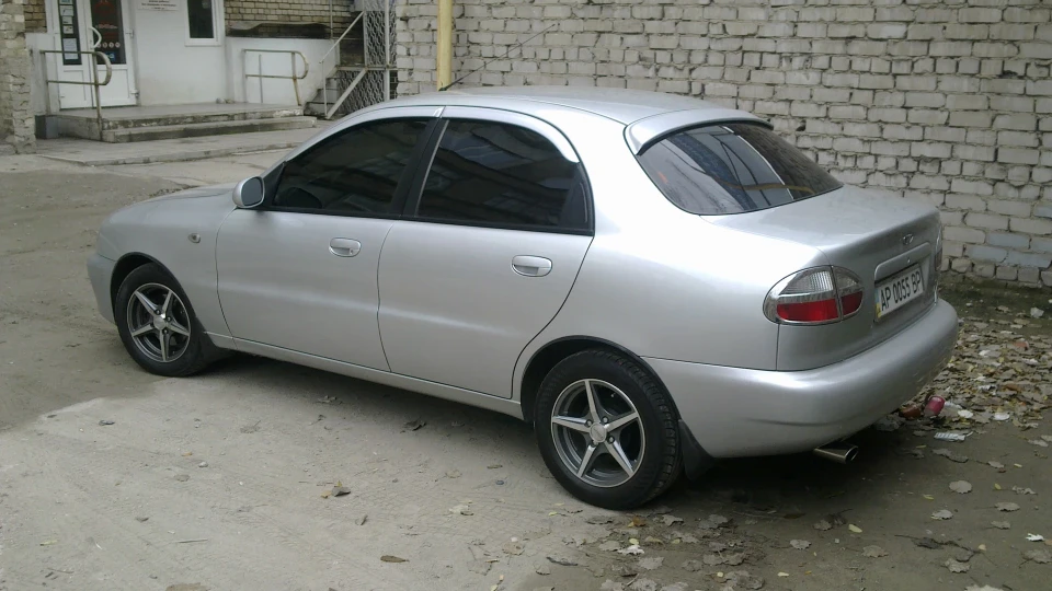 Daewoo Lanos 4