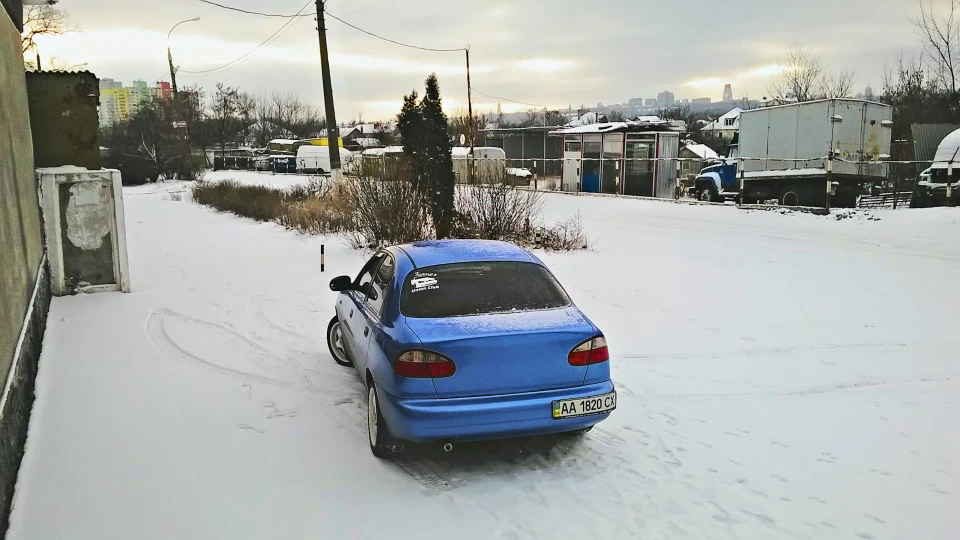 Daewoo Lanos ツ 4