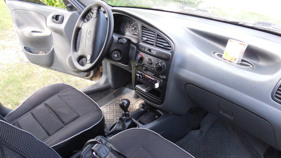 Daewoo Lanos 5