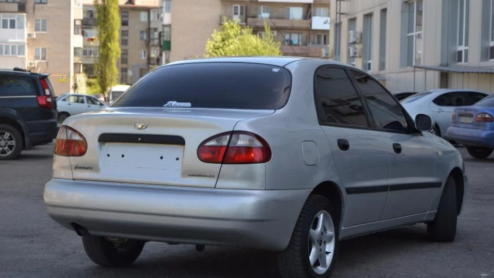 Daewoo Lanos 5