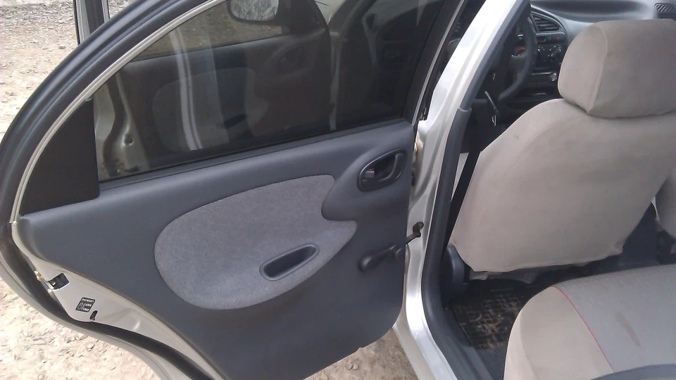 Daewoo Lanos 4