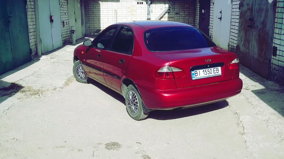 Daewoo Lanos 4