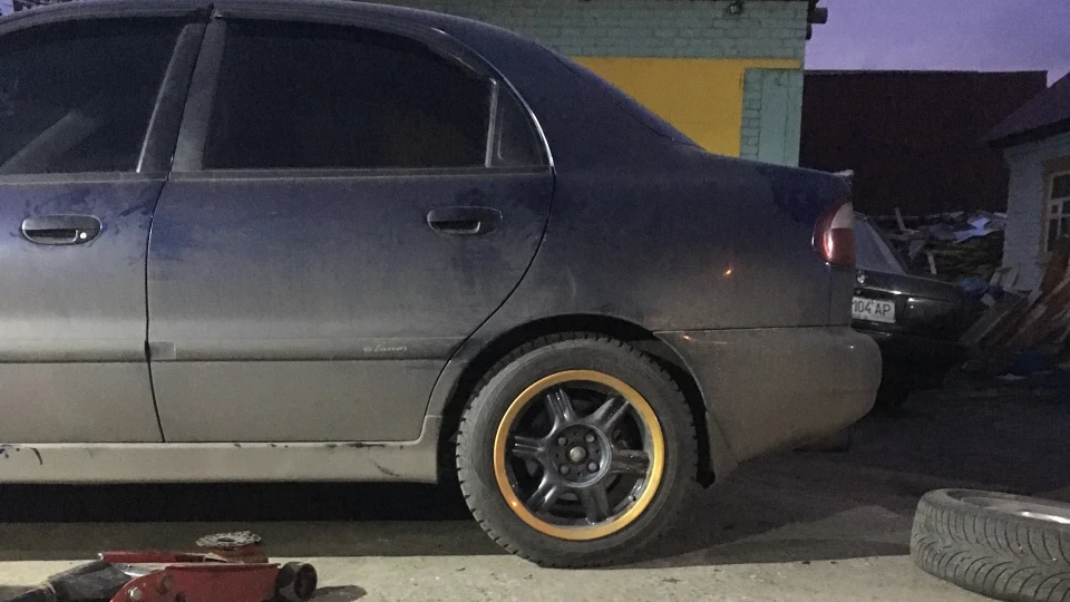 Daewoo Lanos 4