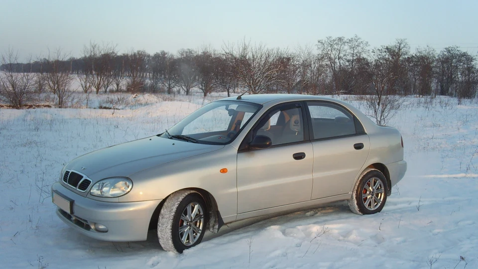 Daewoo Lanos 4