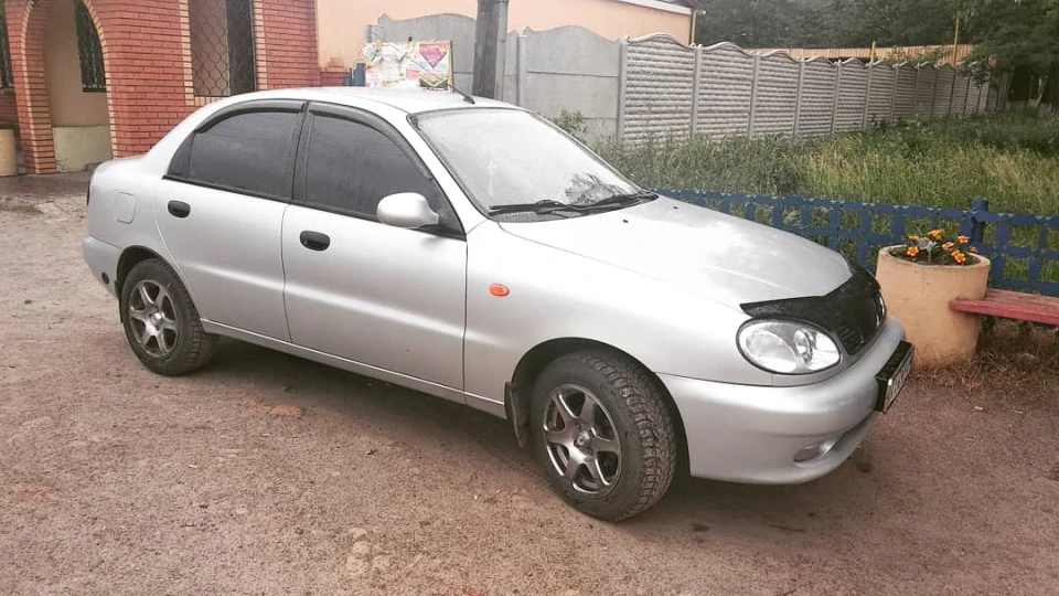 Daewoo Lanos 5