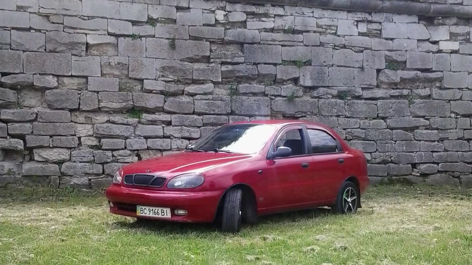 Daewoo Lanos 4