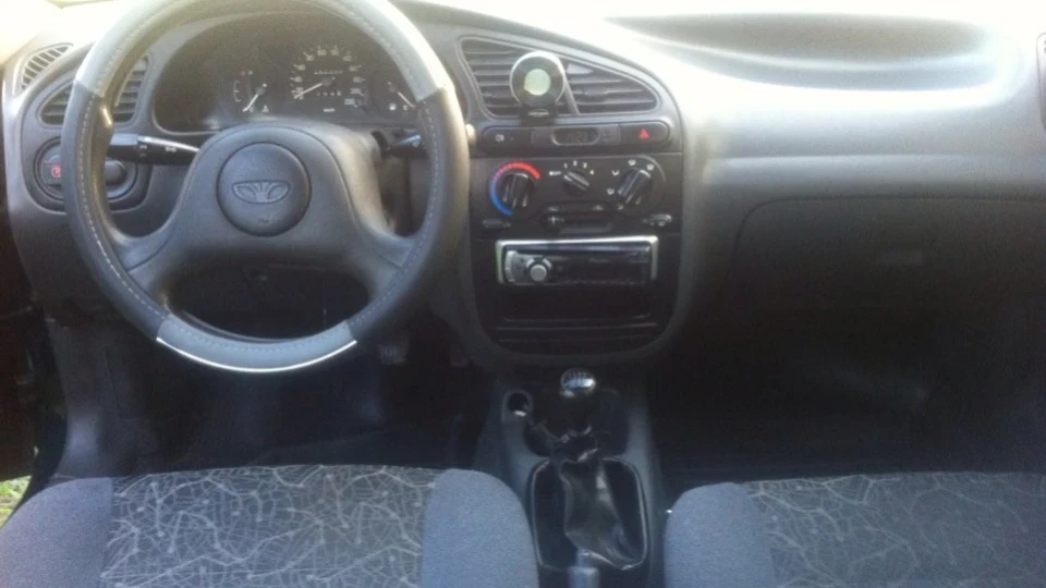Daewoo Lanos 5