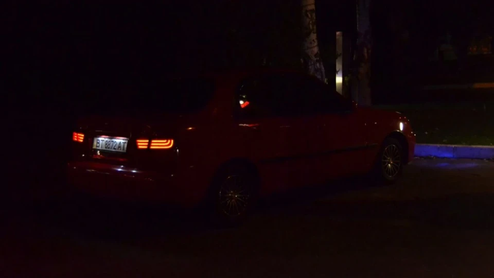 Daewoo Lanos 1,4» ☺«Червоний Кросівок 2