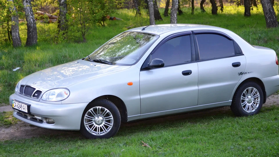 Daewoo Lanos 1.5 RS SilveR(продано) 4