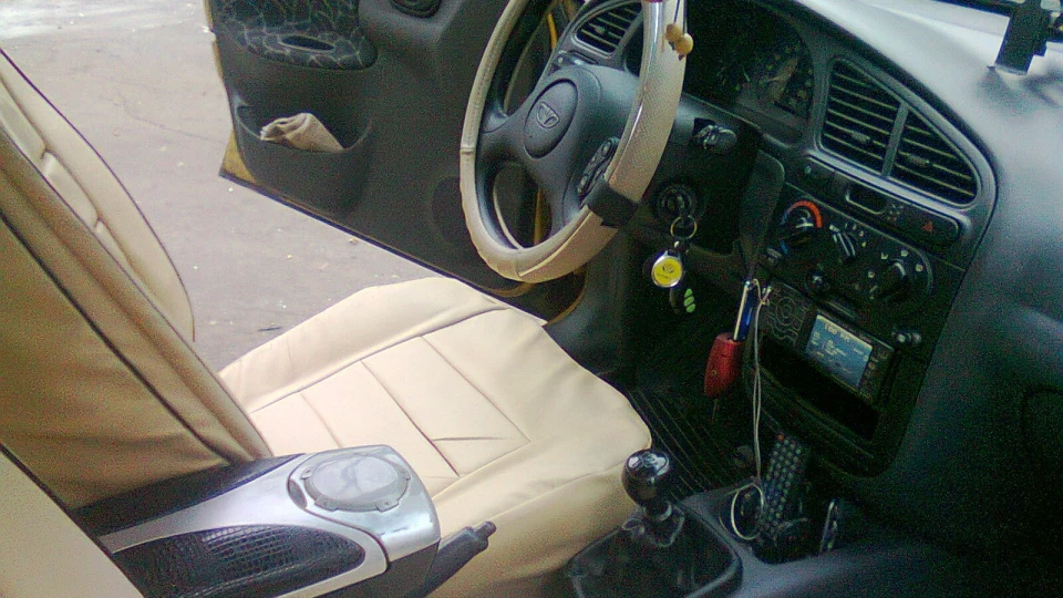 Daewoo Lanos 1.5 4