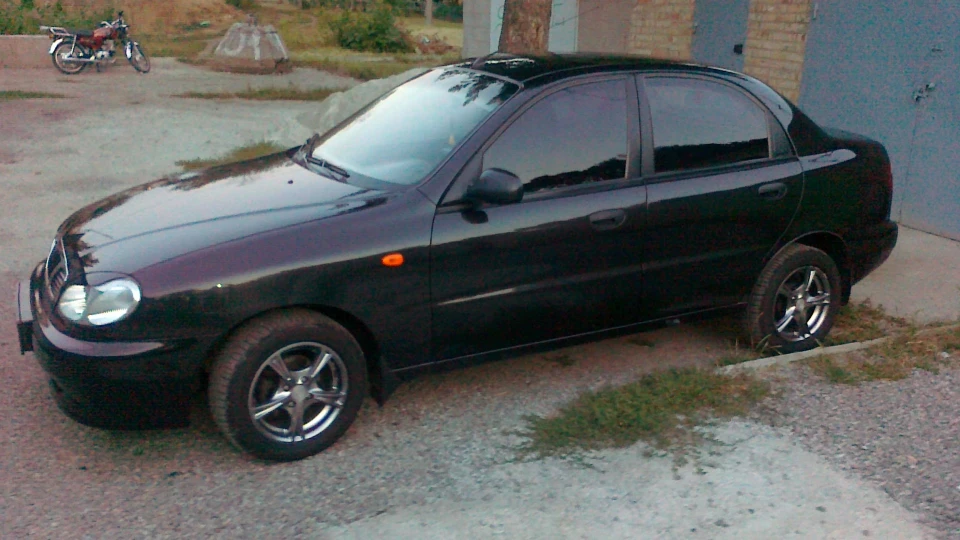 Daewoo Lanos 1.5 2