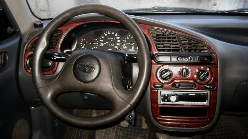 Daewoo Lanos 1.5i 4