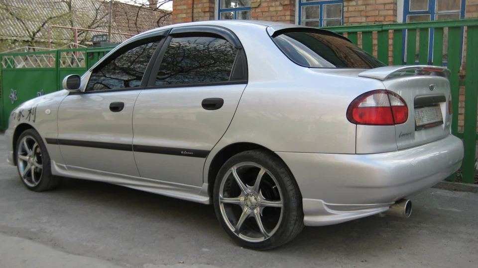 Daewoo Lanos 1.5i 5