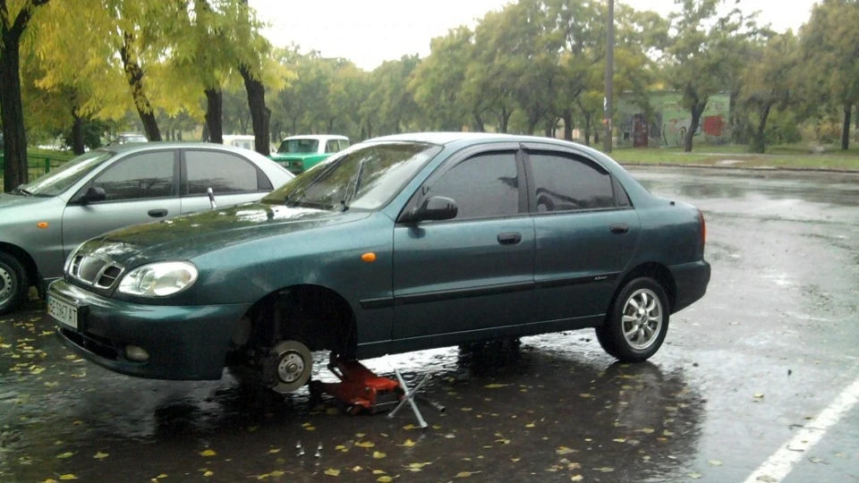 Daewoo Lanos 1.6 DOHC T150 3