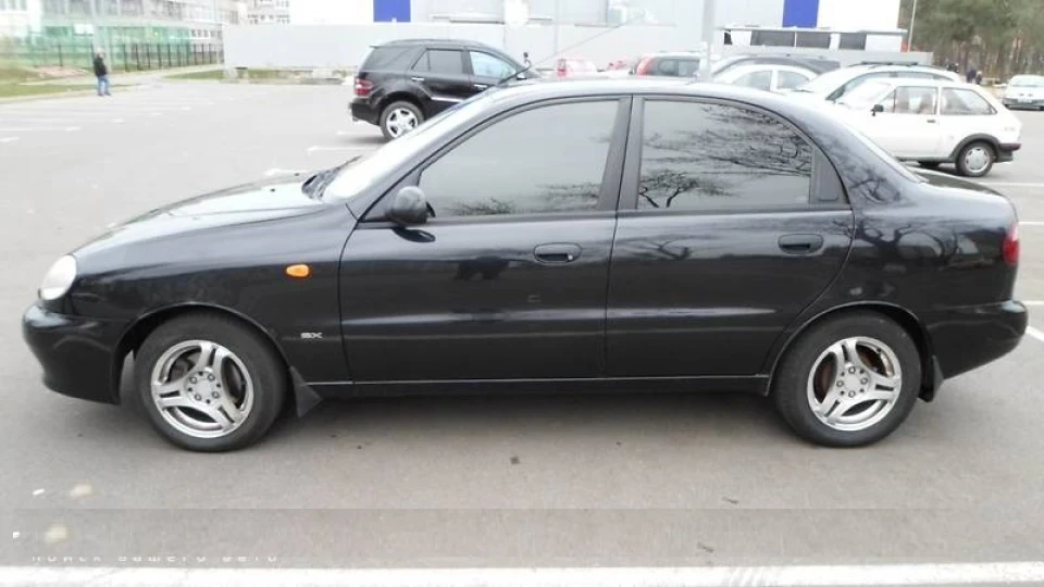 Daewoo Lanos 1.6 SX Black Pearl 5