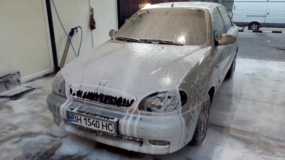 Daewoo Lanos 1.6 2