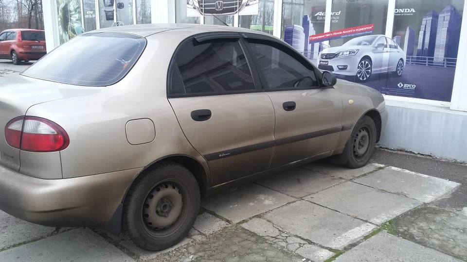 Daewoo Lanos 21 на номерах =) 3