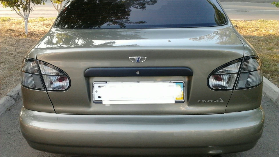 Daewoo Lanos бежевий хакі 2