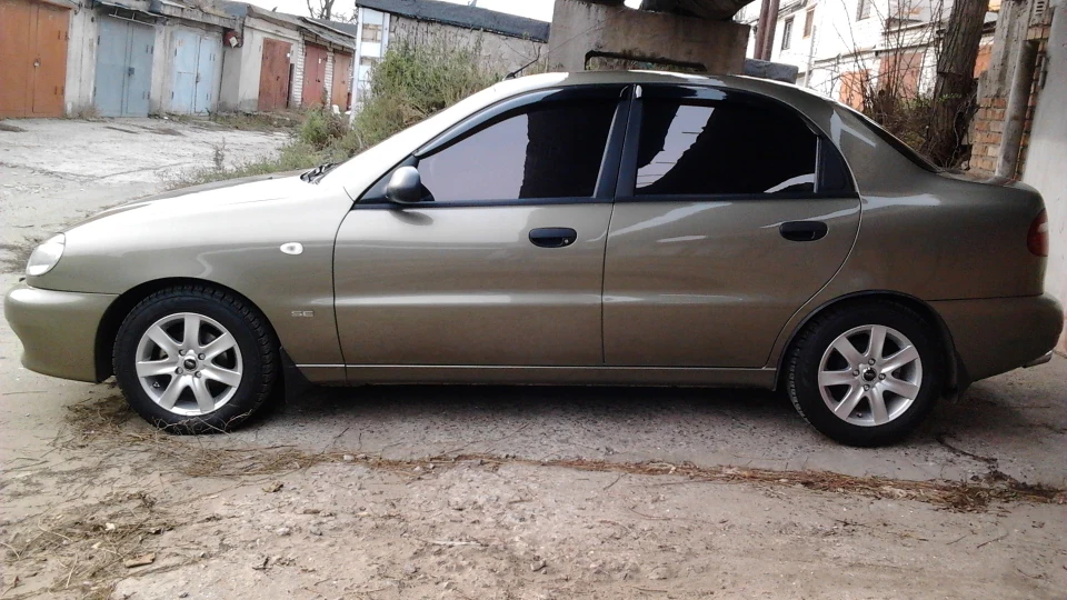 Daewoo Lanos бежевий хакі 3