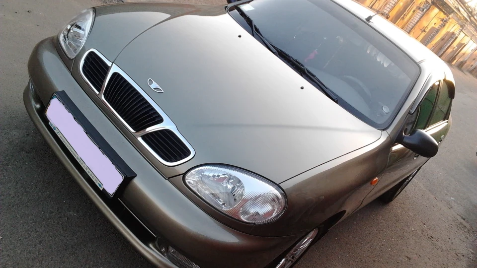 Daewoo Lanos бежевий хакі 4