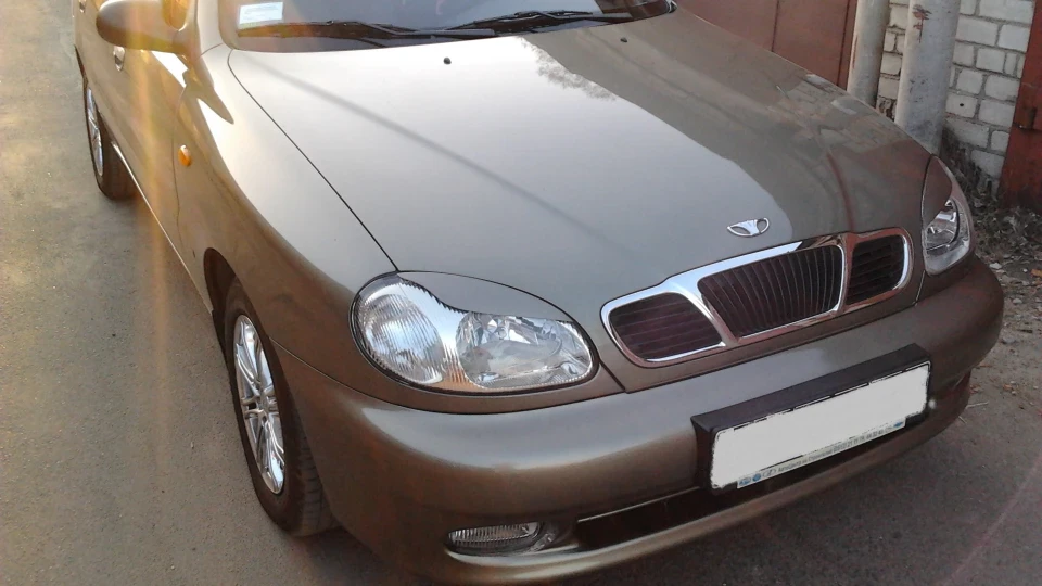 Daewoo Lanos бежевий хакі 5