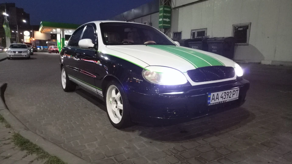 Daewoo Lanos Black&White C20XE 2
