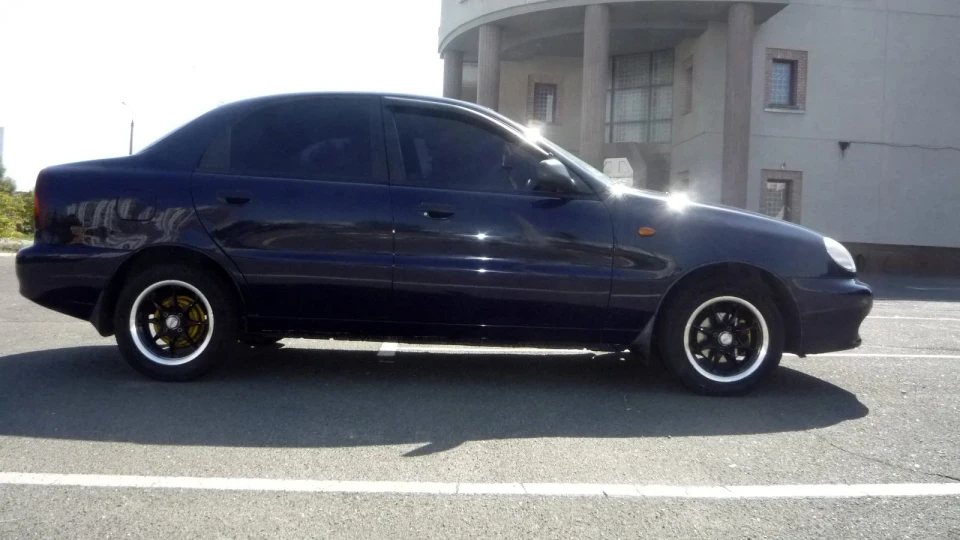 Daewoo Lanos Blue SE 3