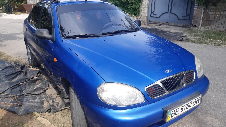 Daewoo Lanos blue space 5