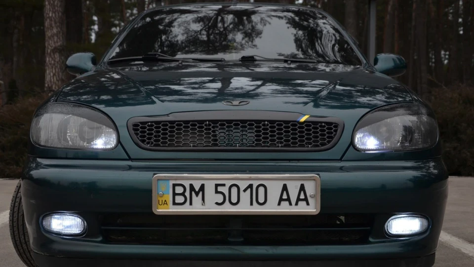 Daewoo Lanos Чисто зелений 3
